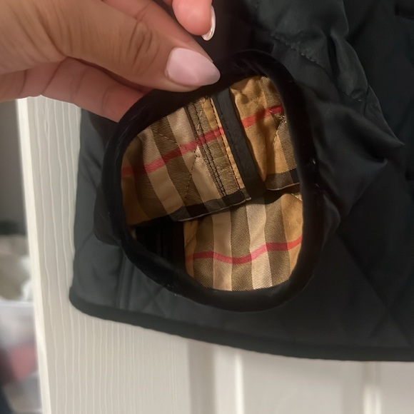 Burberry Women’s quilted Jacket - Picture 3 of 11